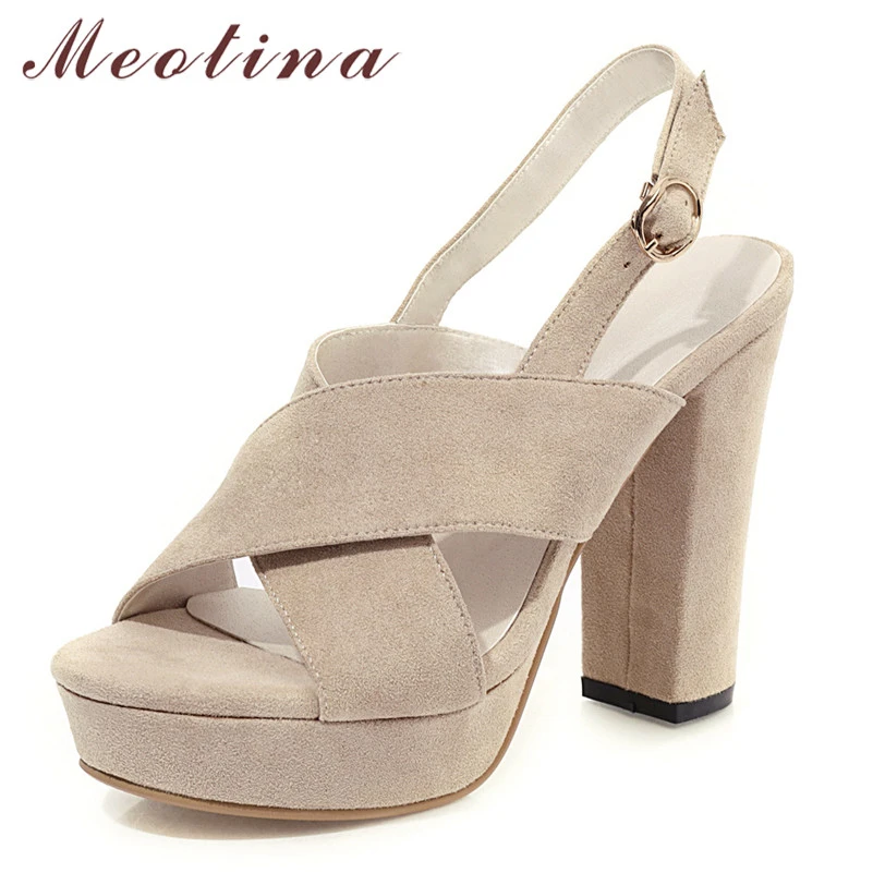 round toe block heel