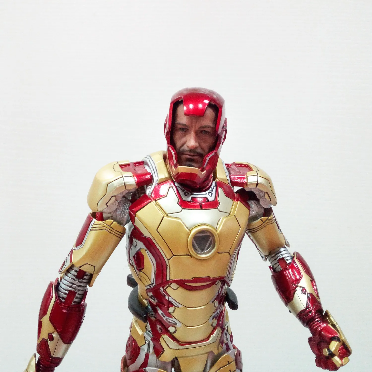 Marvel Comics Play Arts Kai 25 см Железный человек Сменное лицо супер герой ПВХ Фигурки