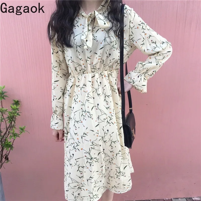 Женское платье средней длины Gagaok уличное с круглым вырезом и Расклешенным