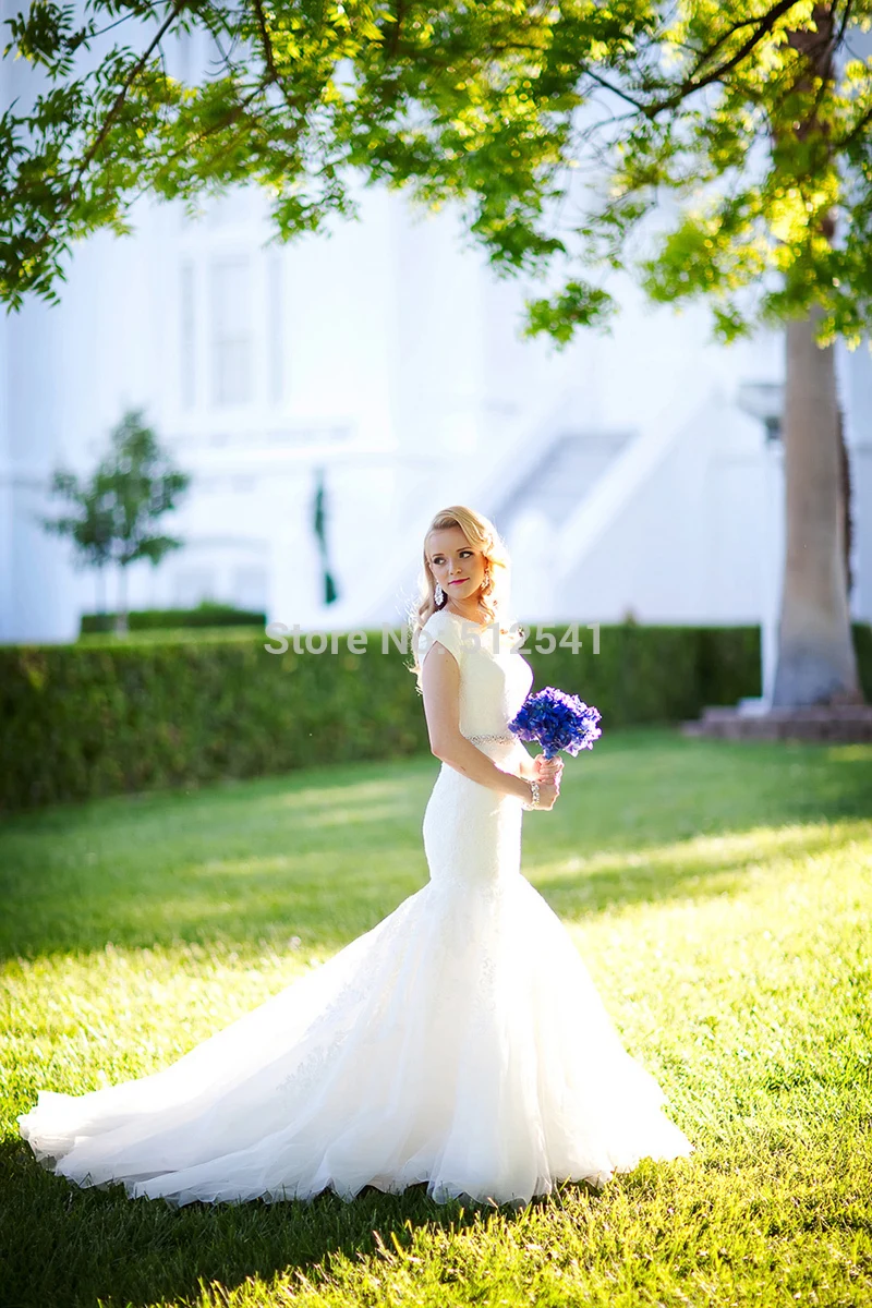 Gratis verzending Korte Mouwen Trouwjurken 2019 Mermaid Trompet Hoge Hals Kant Applique Kralen Back Sweep Trein Bruidsjurken Gratis verzending Korte Mouwen Trouwjurken 2019 Mermaid Trompet Hoge Hals Kant Applique Kralen Back Sweep Trein Bruidsjurken