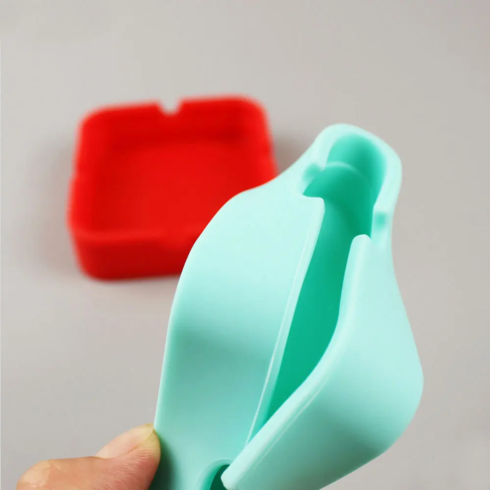 Silicone world Silicone Ashtray Rubber Portable High Temperature Resistant square Design Ashtray Eco-Friendly Soft