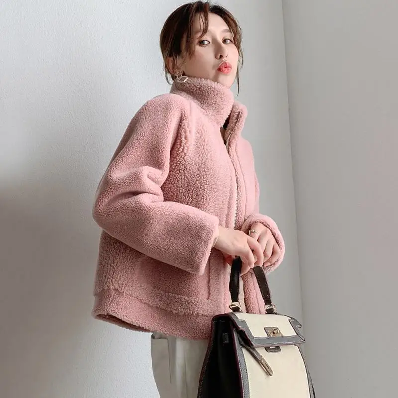 pink Женское осенне-зимнее пальто из натурального меха года, короткие пальто из зернистой овечьей шерсти, Женская куртка из натурального меха ягненка, теплая верхняя одежда E142 - Цвет: pink