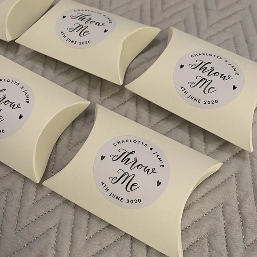 45MM WHITE PERSONALISED SILVER FOIL THROW ME CONFETTI WEDDING LABELS STICKERS 