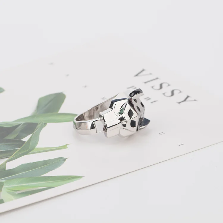 9588476374_817257084