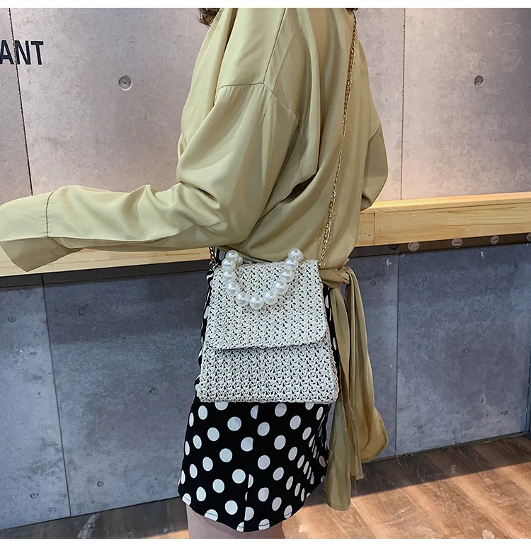 11111389790_1839110146