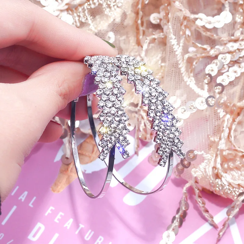 

Euro-American Fashion Exaggerated Geometric Round Earrings Woman Korean East Gate Half-edged with Round Earrings Earrings Woman