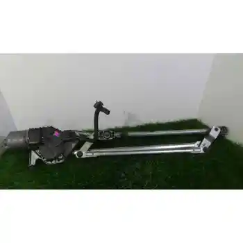 

1183353 engine Clean Front Ford Focus C-Max (CHAP)