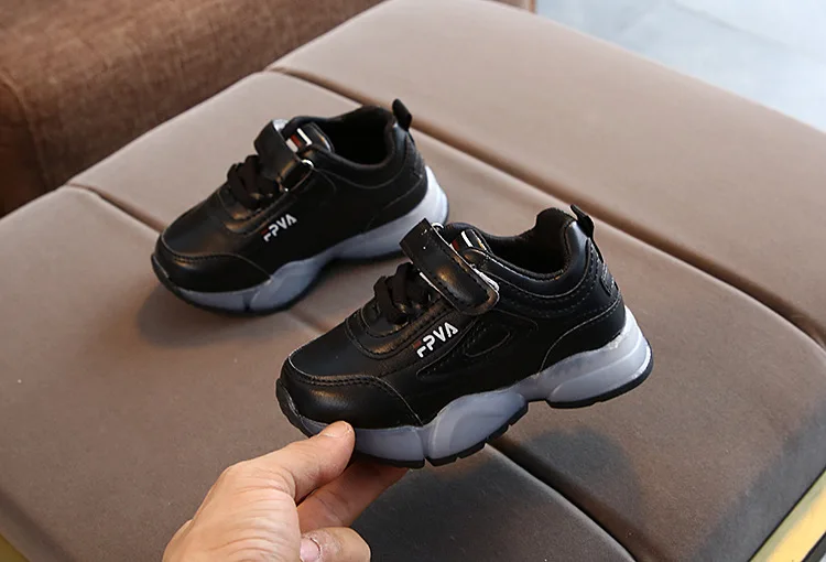 12129122929_1264033049