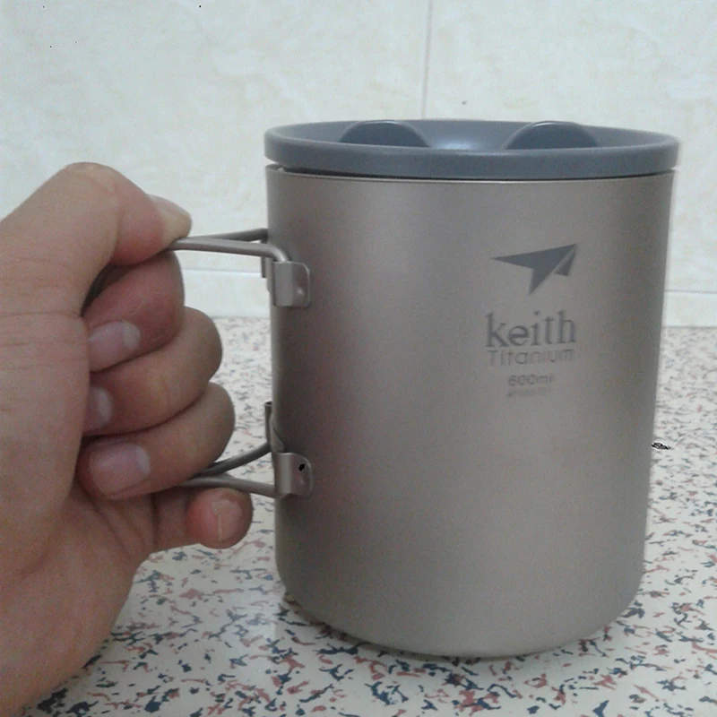 

Double Coffee Mugs With Folding Handle Mugs Drinking Insulation Double Wall Titanium Tea Cup Creative Gift Drinkware Milk 600ml