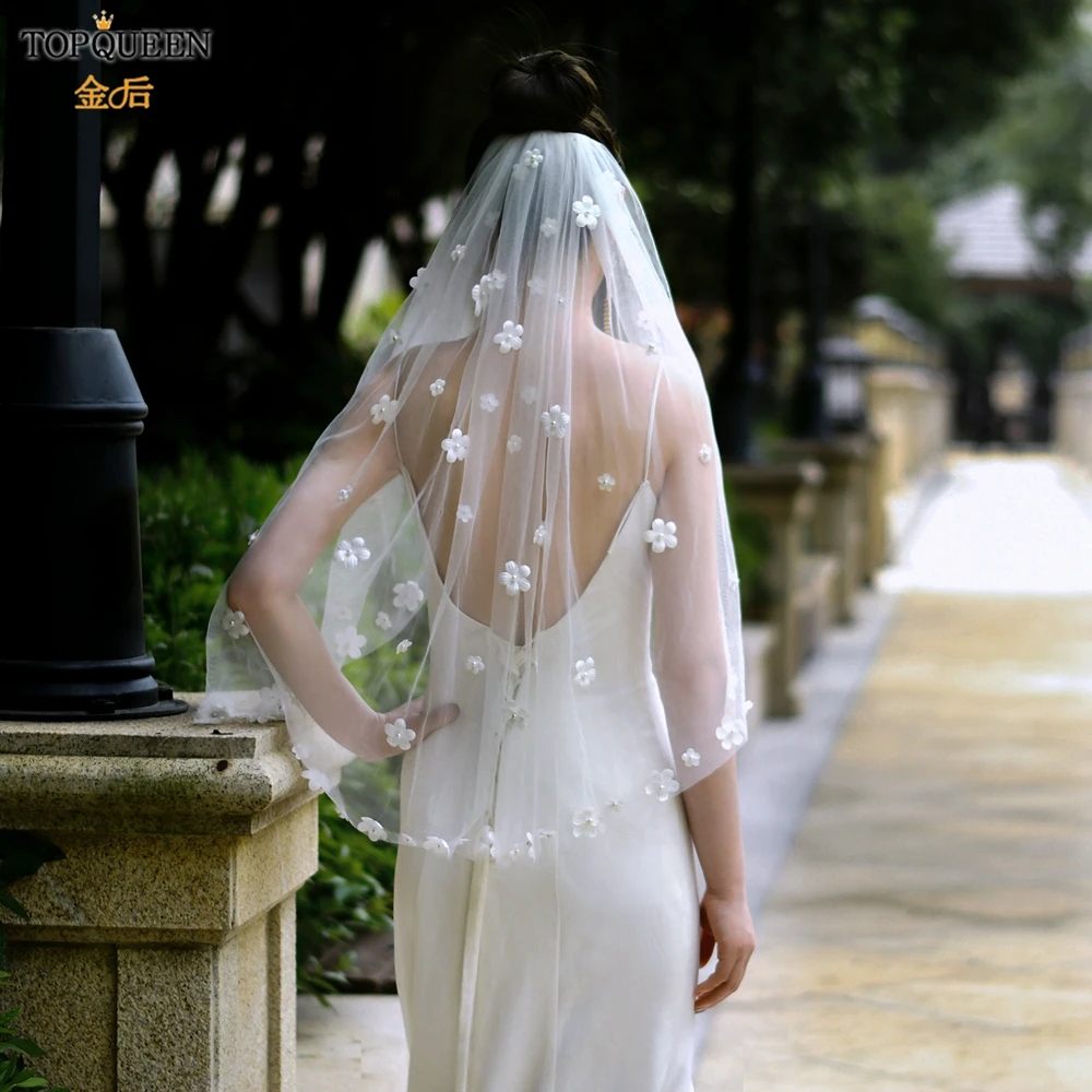 

TOPQUEEN V80 Floral Veil Flower Girl Veil Bridesmaid Bachelor Party Veil Fresh and Sweet Short Veil Bridal Veils with Flowers