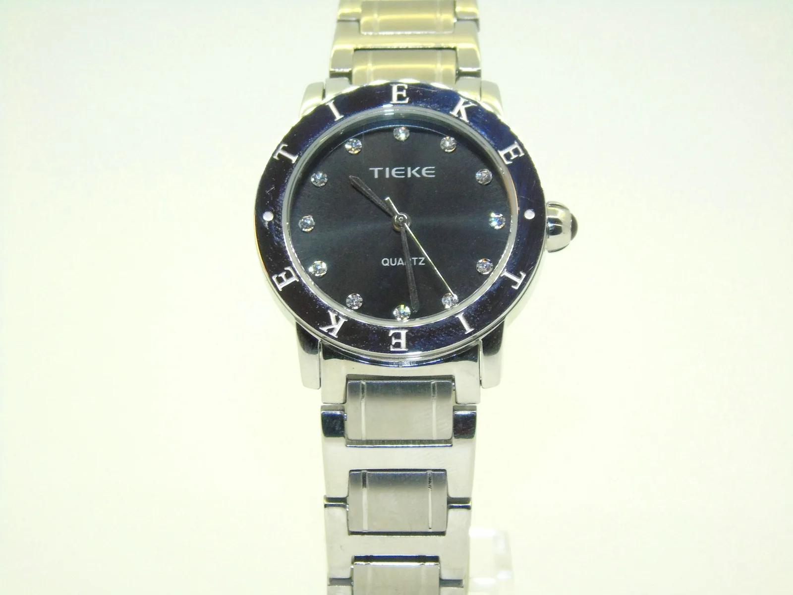 

Tieke Steel Belt F2794 Quartz Watch Simple Paragraph