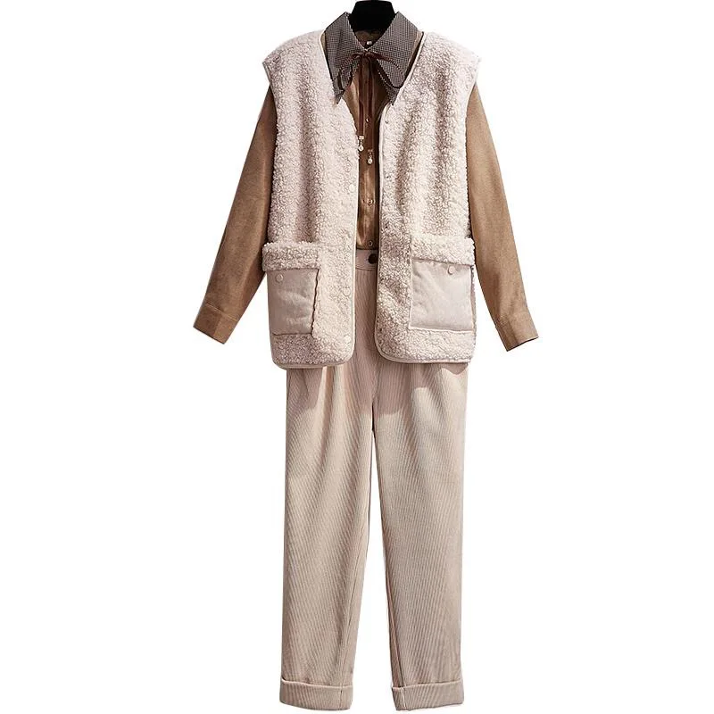 

Шерстяной жилет рубашка брюки костюм из трех предметов