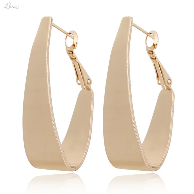 

AOMU Exaggerated Personality Geometric Large Metal Gold Matte Round Stud Earrings for Women Birthday Gifts Wedding Party