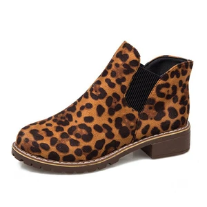 Women's Short Boots 2019 Autumn and Winter New European and American Large Size Leopard Suede Round Head Women's Boots