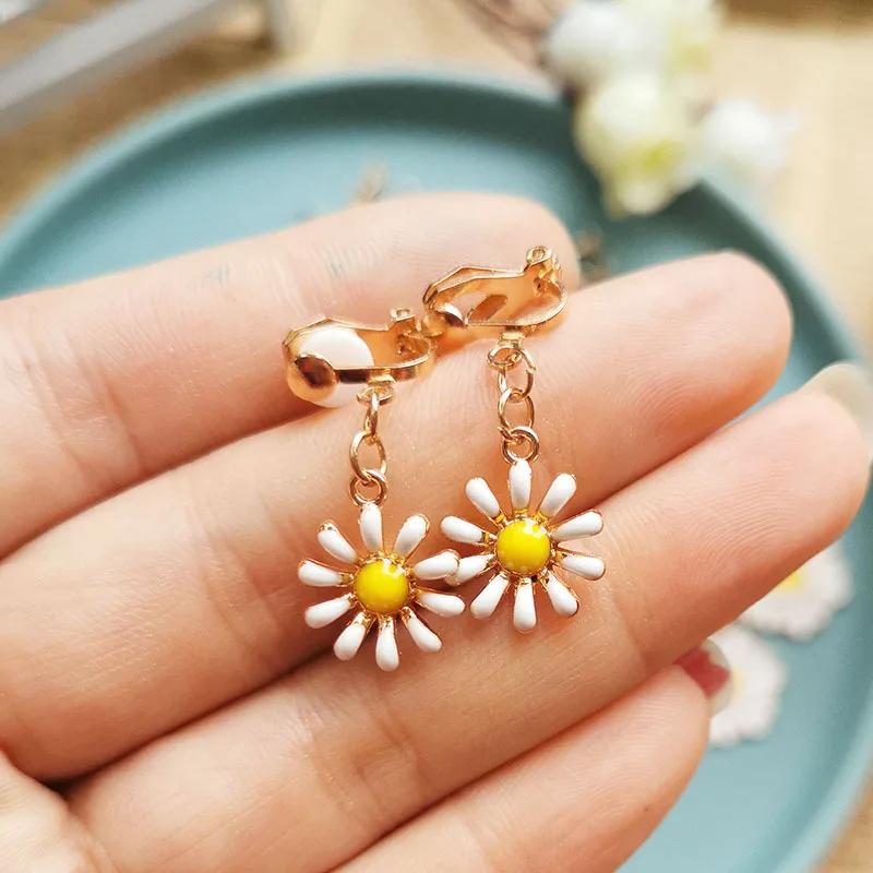 WENHQ Cute Cartoon Clip on Earrings No Pierced for Girls Kids Birthday Party Fashion Flower Cuff Earrings Korea Style Ear Clip 3