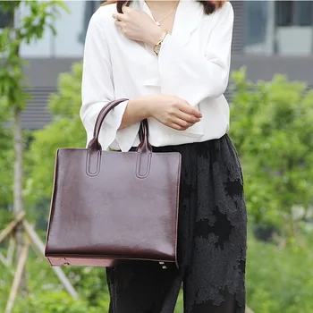 

Spring/Summer 2019 New Leather Women's Handbag One-Shoulder Slash Bag