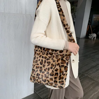 

HOT Leopard Plush Shoulder Bags for Women's Autumn And Winter Fashion ladies Vintage Handbags women Large Capacity Messenger Bag