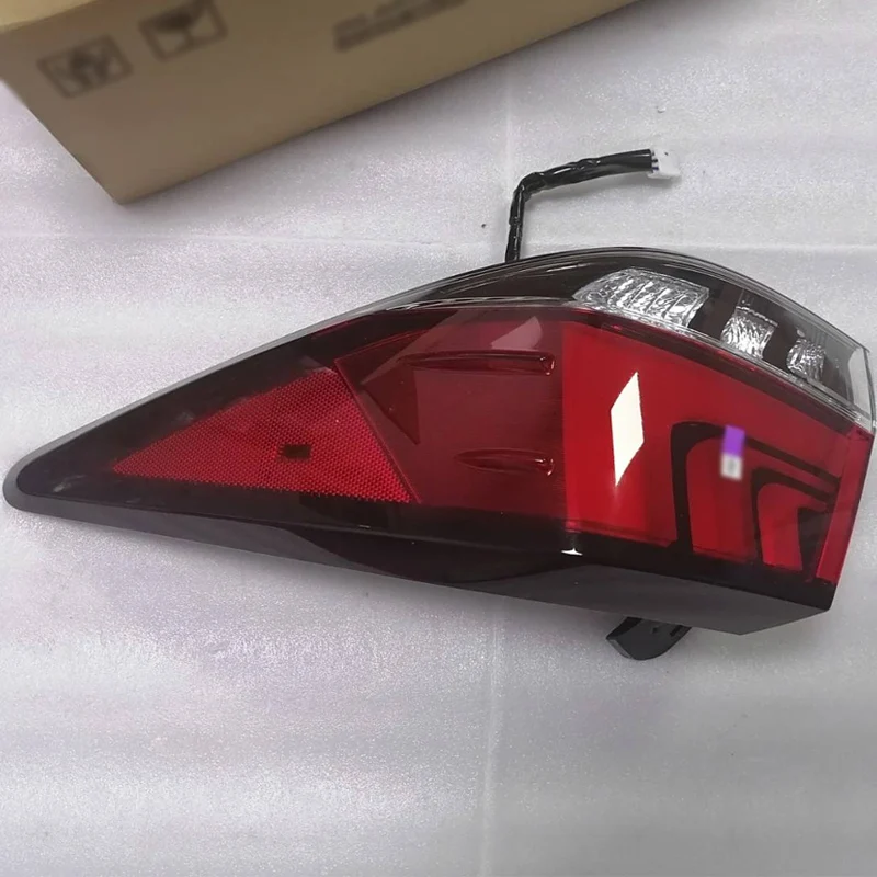 

CAR right rear combination lamp assembly 2015--2020le xu sRX RX350L brake light reversing light anti-collision tail light