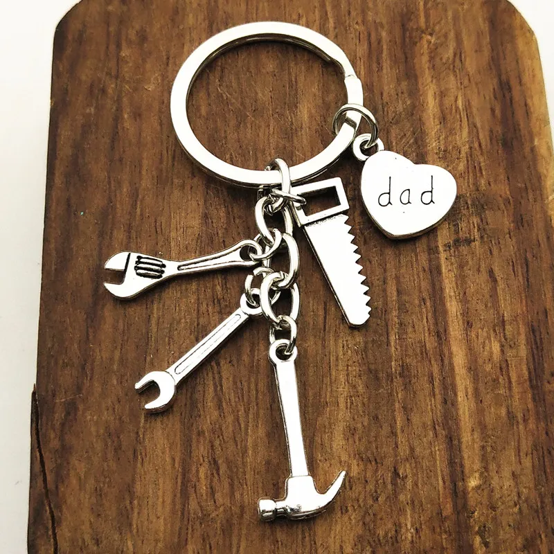 1pc Fashion Jewelry Mini Tool Keychain, Daddy Keychain , Hammer Wrench