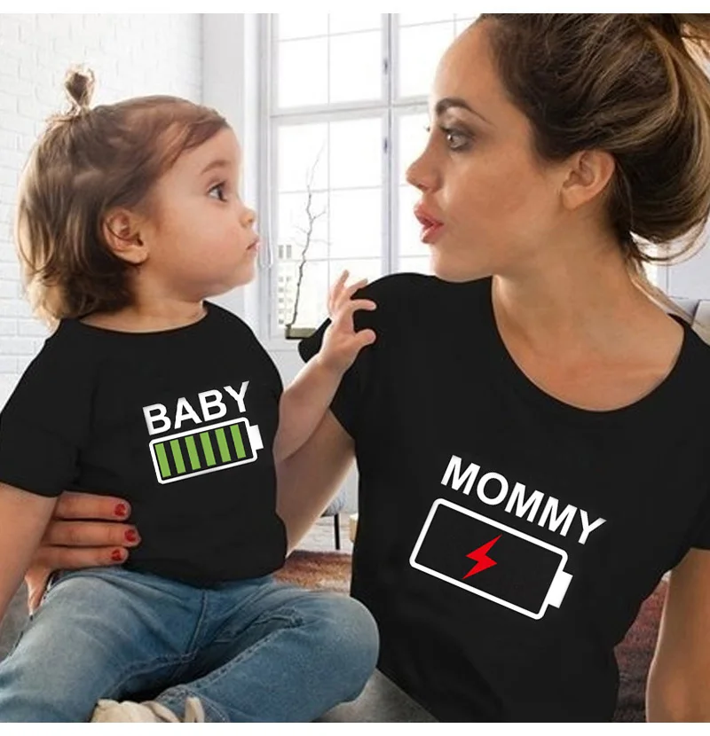 Летняя одежда для мамы и дочки Одинаковые комплекты семьи Забавная черная