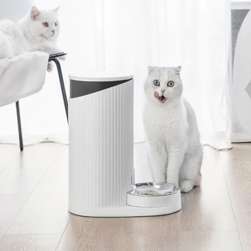 

Pet Intelligent Automatic Feeder Remote Timing Dog and Cat Food Machine Fresh Food Feeder
