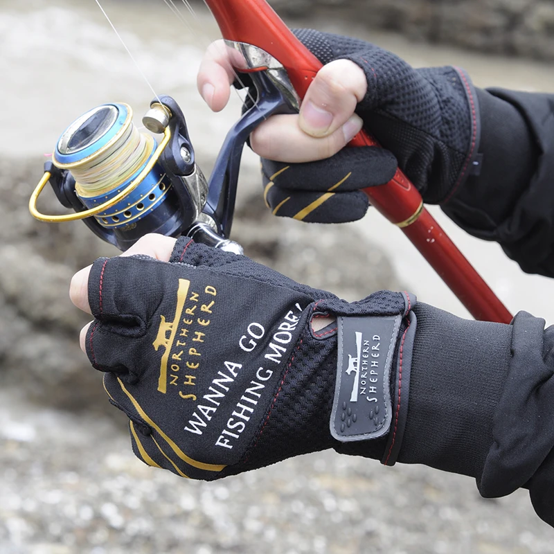 Fishing Gloves for Japan's Norihern Shepherd