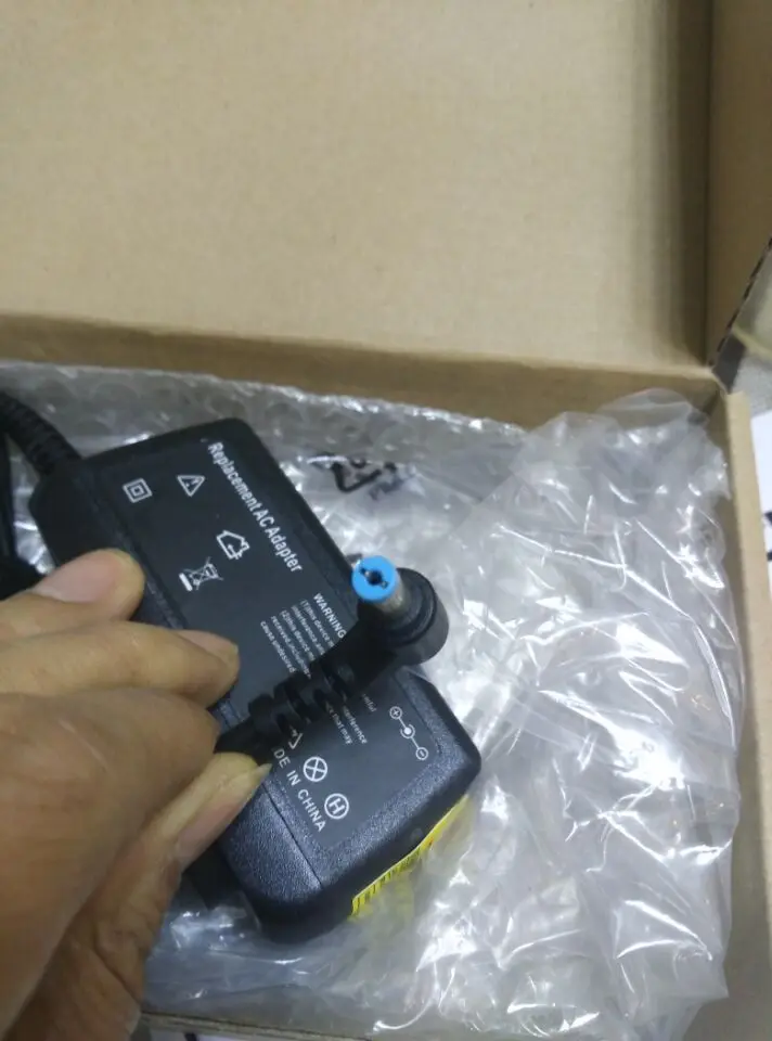 Зарядное устройство для ноутбука Acer Aspire one W10 040N1A A150 W500 S5 D255 D260 D257 D271 19V 2.15A 5 5*1 7|charger