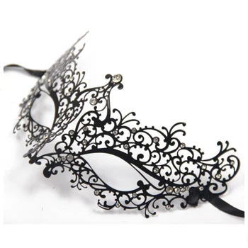 

New Rhinestones Metal Luxury Venetian Laser Cut Masquerade Filigree Mask (Black/White Stones)