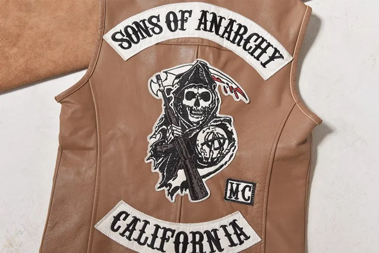 Waliicorners SOA Motorcycle Biker Leather Vest Letter Skull Patch Mens Genuine Leather Sleeveless Jackets Cowhide Waistcoat Black Brown 29 H39b9dce2bbbf4a41a1418d80b920af1ej