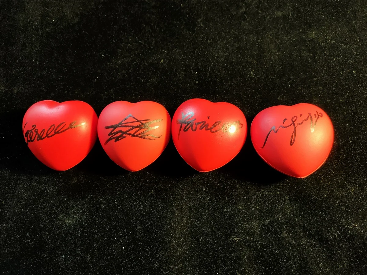 aespaカリナ　サインボール aespa カリナ直筆サイン入りボール