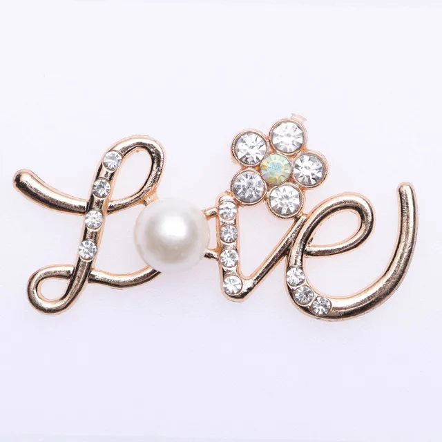 New Brand Shoes Charms Designer Croc Charms Bling Rhinestone Girl Gift Glow Clog Decaration Metal Love Butterfly Accessories b8229