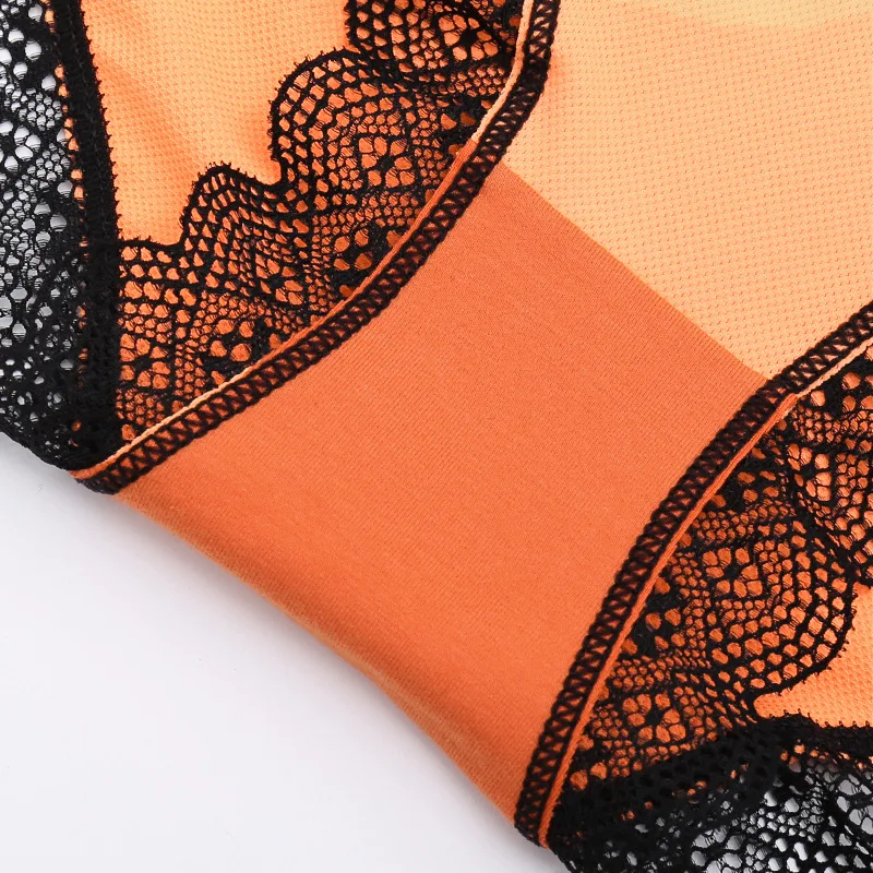 13577819889_1565810795