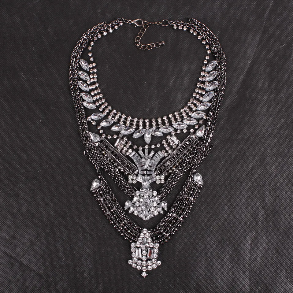 Большое массивное металлическое массивное акриловое хрустальное ожерелье для женщин, стеклянные стразы, ювелирные изделия в виде цветка