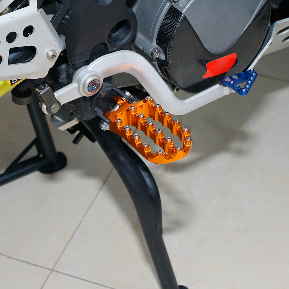 Forged Foot Pegs FootRest Footpegs Rests for KTM 690 790 950 990 1090 1190 1290 Adventure Supermoto Super ADV R T Enduro SMC SMR motorcycle footrests motorcycle foot pedals