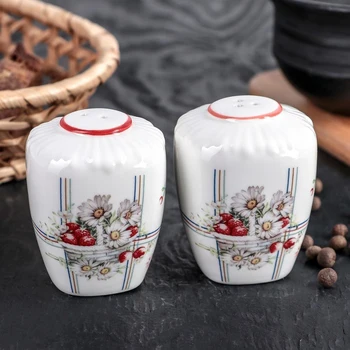

Set for spices "Chamomile", 2 pcs: salt and pepper shaker 130 ml