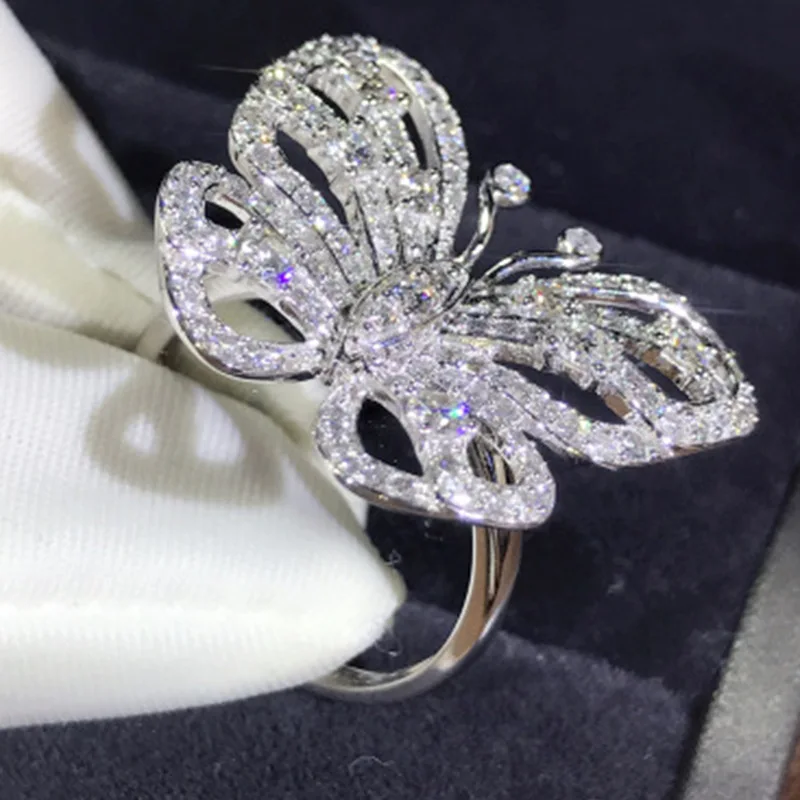 11677854841_751171350