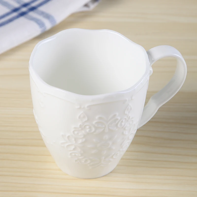 Рождественская Европейская чашка молочная чашка Бытовая керамика чашка для молока и чая простая креативная кофейная чашка с ложкой