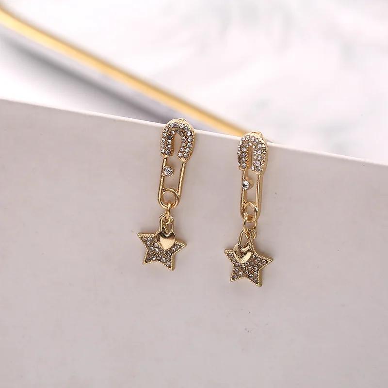 

Trendy Gold Color Rhinestone Safety Pin Earrings Luxury Personality Dangle Star Drop Earrings For Women Korean Jewelry 2020