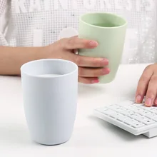 В настоящее время доступна в японском стиле кружки зубная щетка чашка пары спринцовка модная Толстая пластиковая чашка для зубных щеток