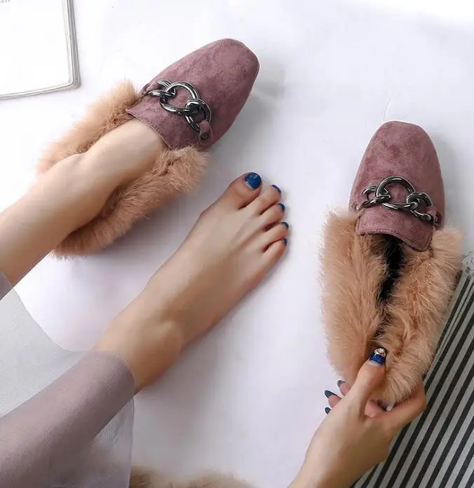 Зимняя роскошная дизайнерская обувь для женщин; женские лоферы из флока с металлическим украшением; теплая женская обувь на плоской подошве без застежки с плюшевой подкладкой - Цвет: 3-5 pink
