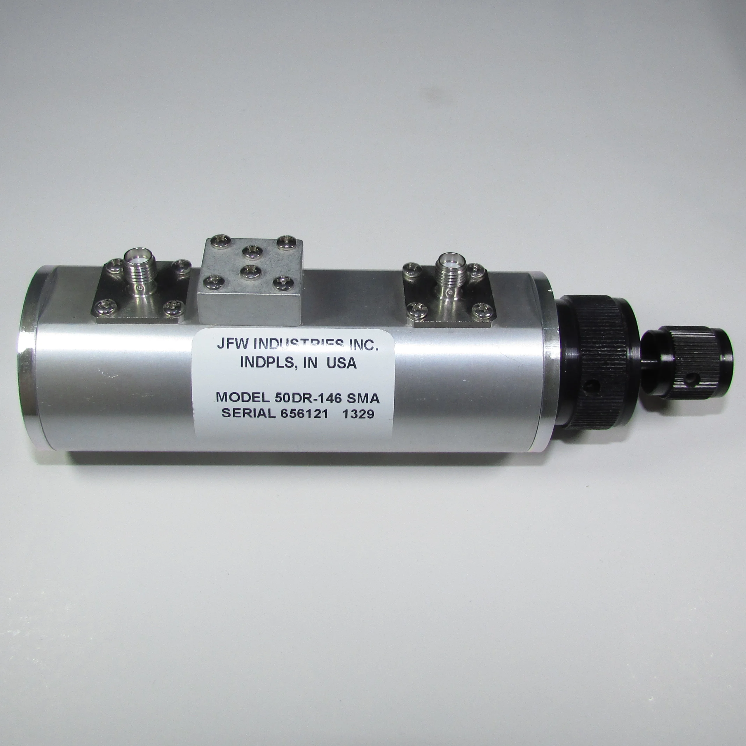 

Jfw 50dr-146 3 ГГц 50 дБ 2 Вт 1 дБ шаг SMA RF Регулируемый шаговый аттенюатор