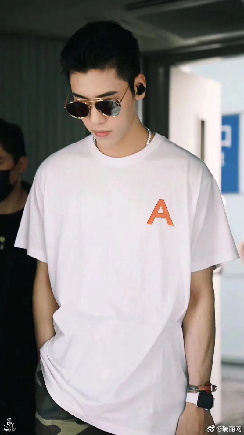 H9cdeb01d8a4e4eb18c09310a0536b8210