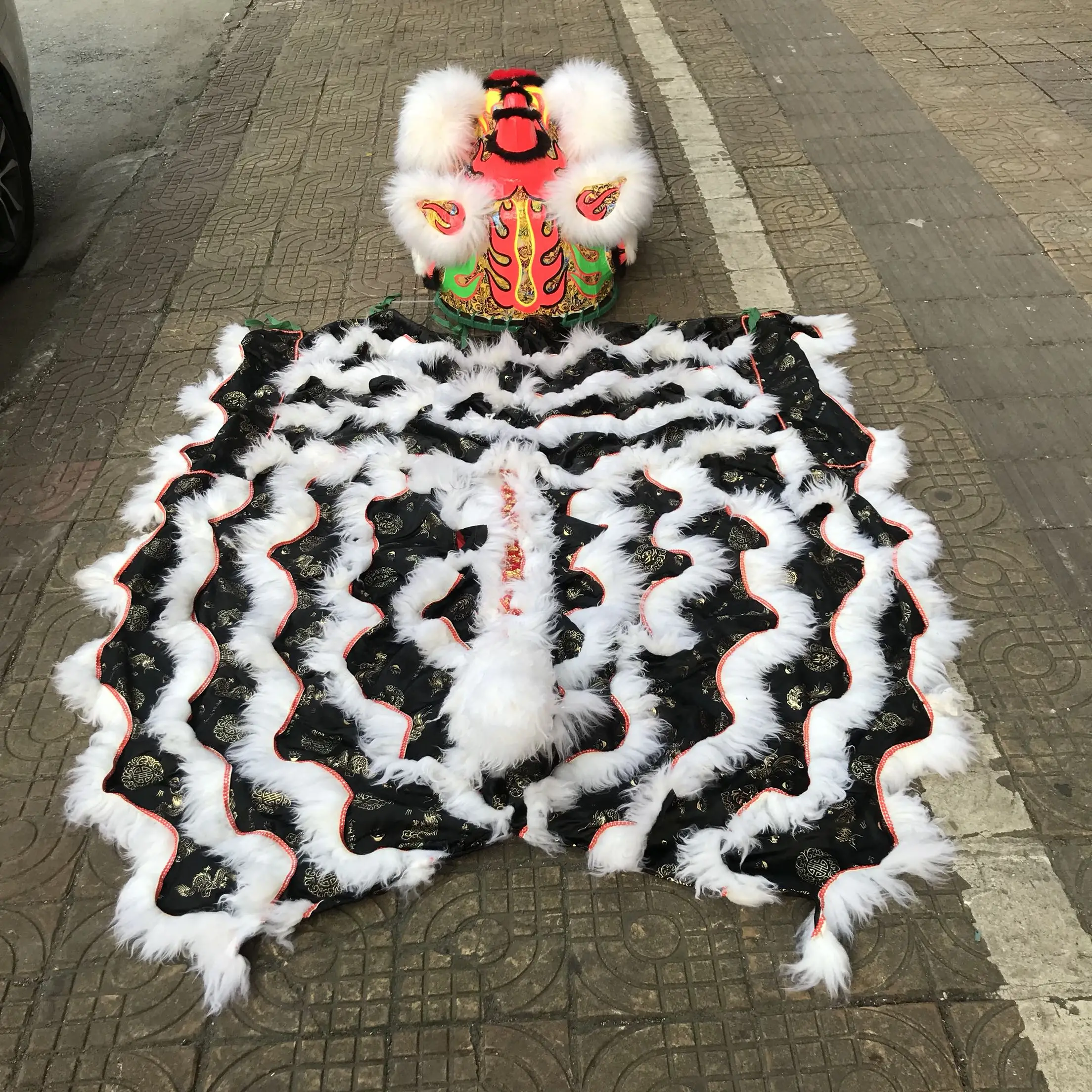 Косплей Австралийский шерстяной танцевальный костюм льва Традиционный китайский танцевальный наряд льва аксессуары для сцены и выступлений на день рождения