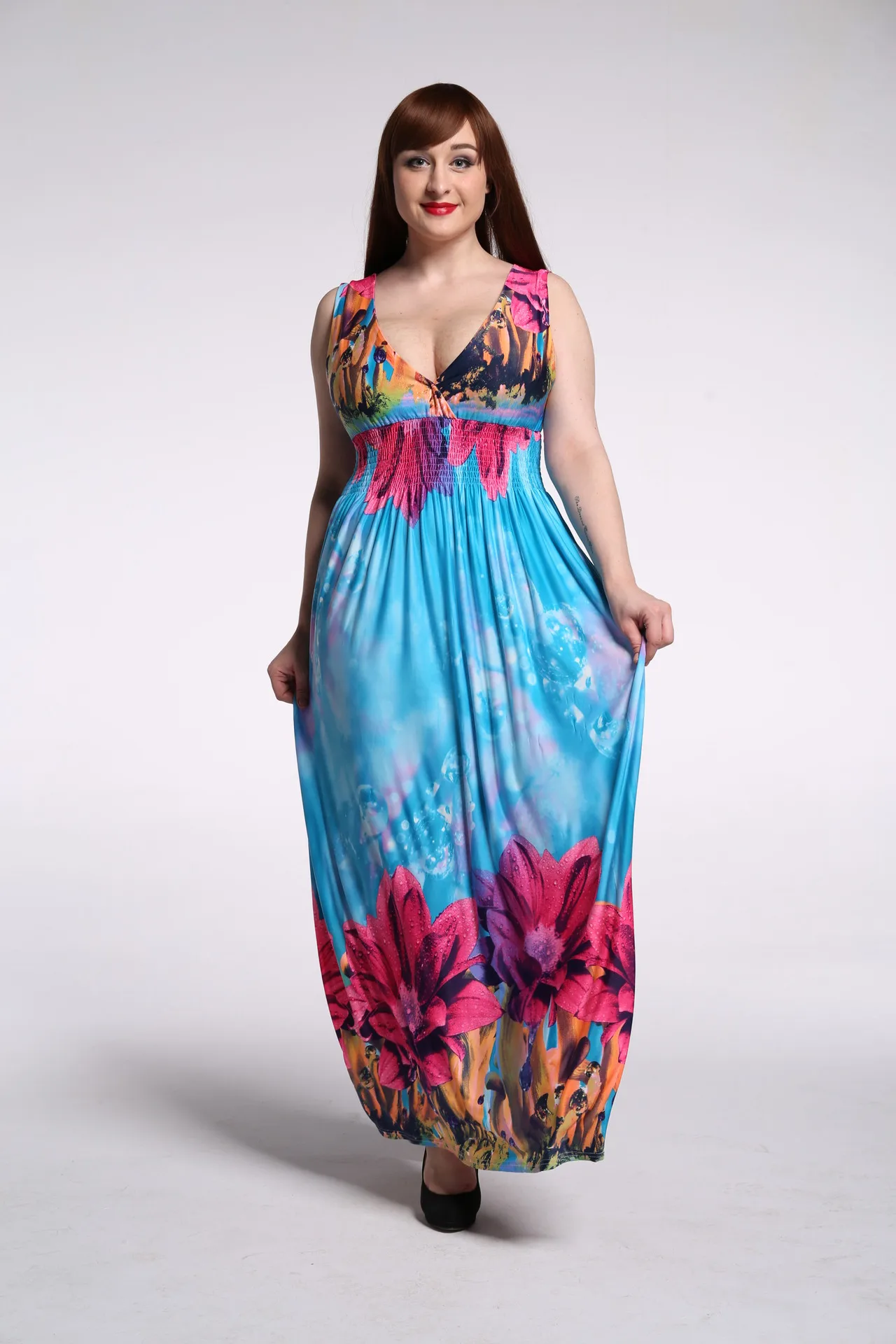 Женское платье в богемном стиле летнее праздничное без рукавов с v образным