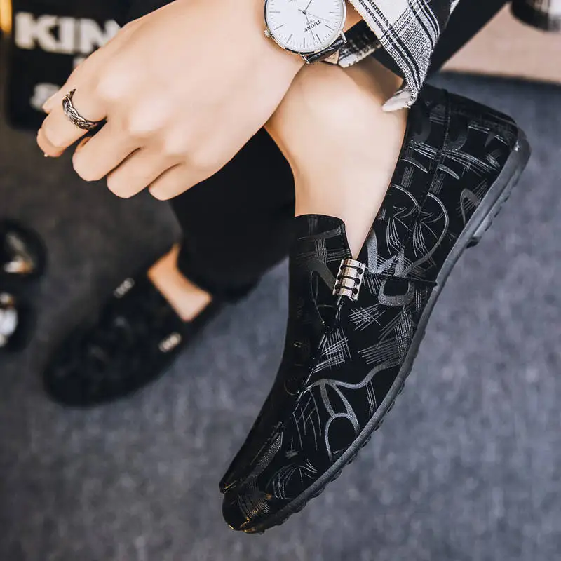 

Men Shoes Brand Autumn Casual Breathable shoes Men Male Red Black Loafers Sneakers Flat Driving Shoes Mens Mocassin Homme 2019