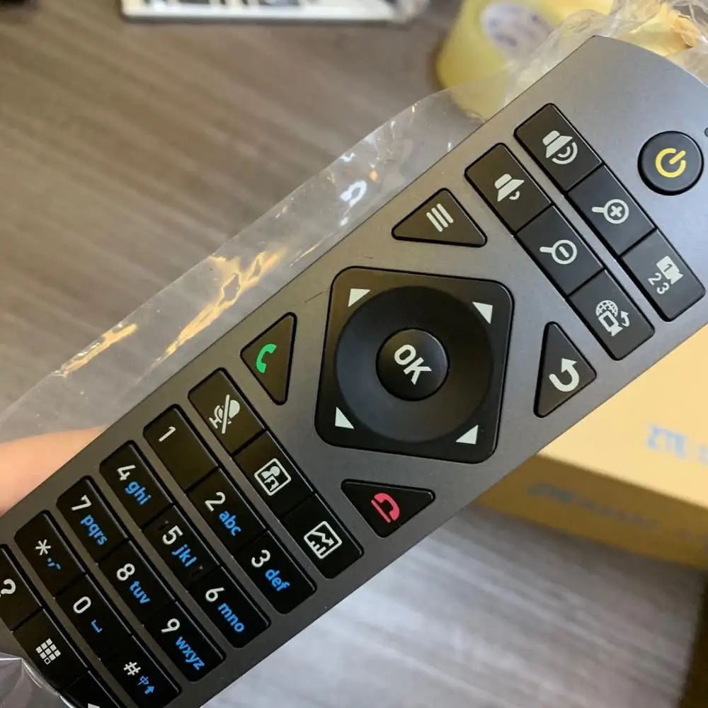 Пульт дистанционного управления для видеоконференций серии Polycom Group310 500 550 700 |