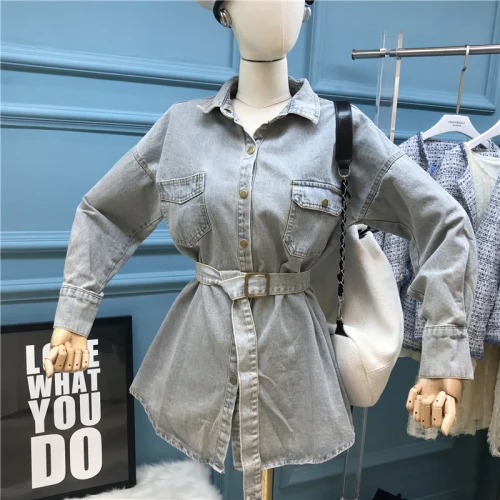 light blue Джинсовая рубашка в стиле ретро с отворотом и длинным рукавом, пальто, весна-осень, женская Свободная джинсовая Блуза средней длины, повседневные джинсовые топы - Цвет: light blue