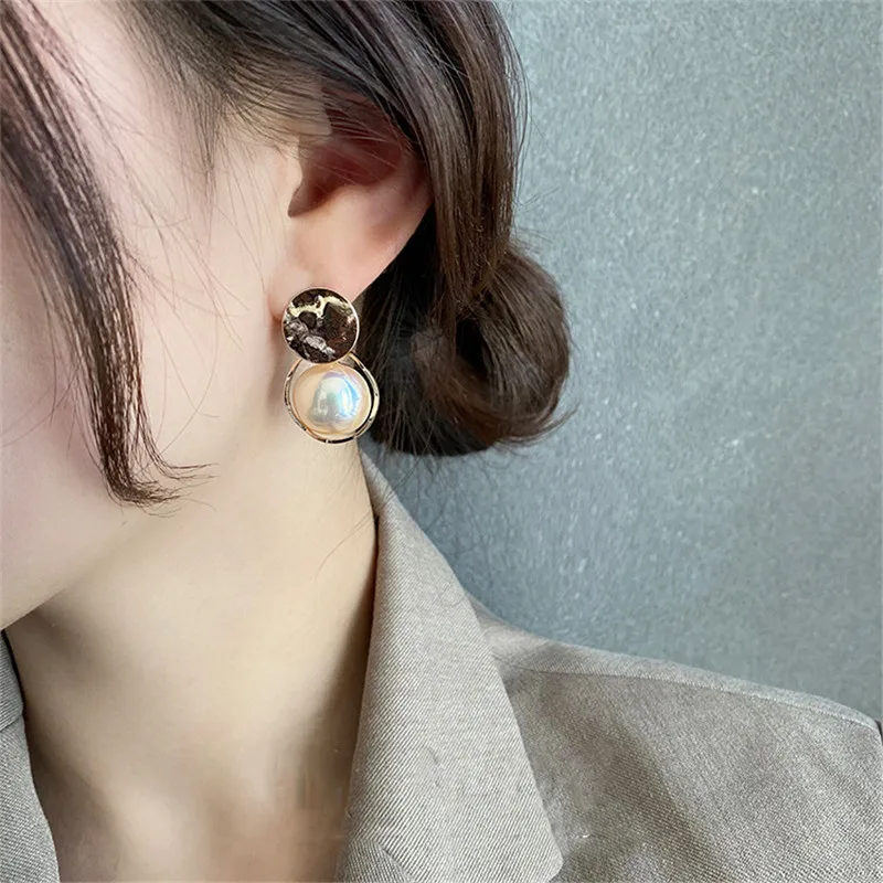 16488370281_1250376837