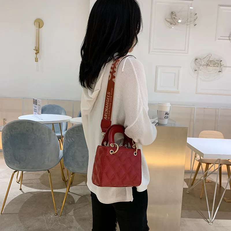 

Fashion Lady Diamond Lattice Leather Bags Crossbody Handbags High Quality PU Women Flap Hanbags Messenger Bags New Tote Handbags