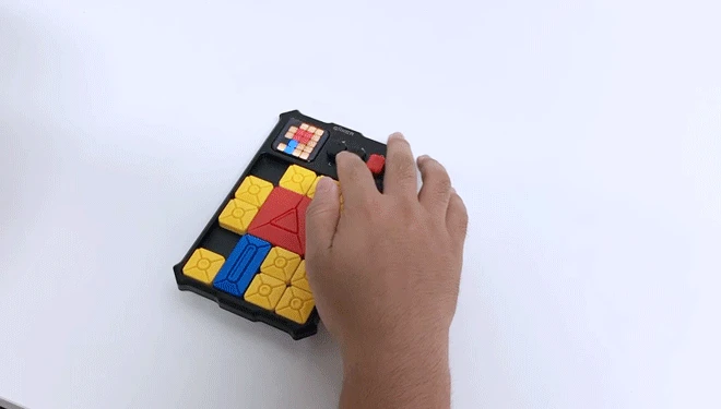 Suggest to parents: No matter whether they have money or not, buy educational toys for their children and let them put down their mobile phones to become smart